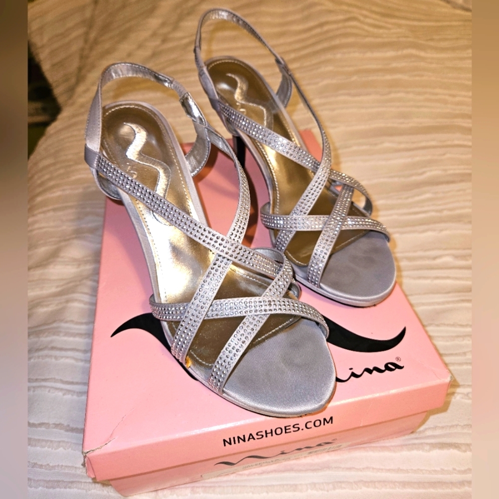 Nina Women's Metallic Strappy Sandals